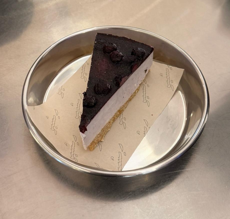 Blueberry cheesecake/ بلوبيري تشيز كيك